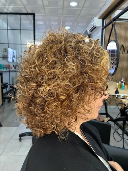 MF Peluquería Cáceres - Cáceres