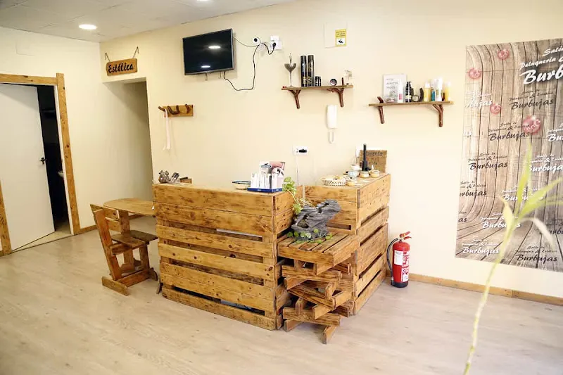 Peluquería y Estética Burbujas de Cáceres - Cáceres