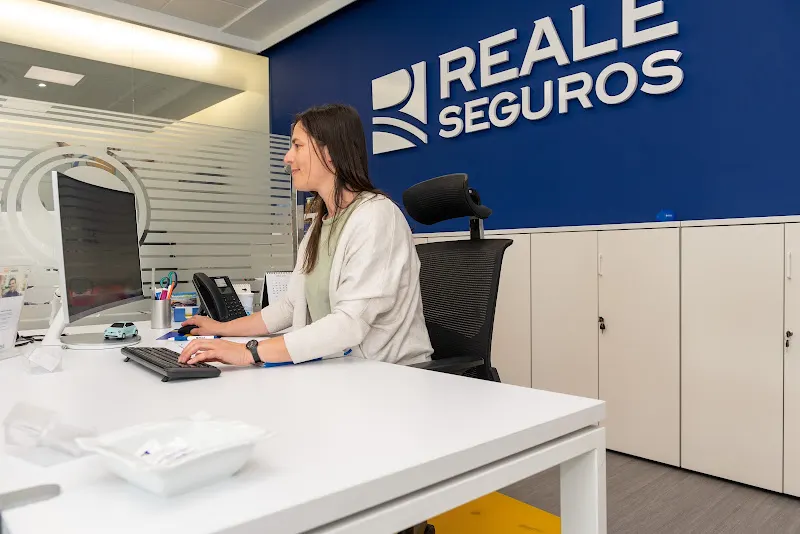 Reale Seguros Ponteareas - Segurpino - Compañía de seguros en Ponteareas - foto 3