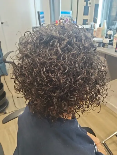 Peluquería y belleza Victoria - Almoharin