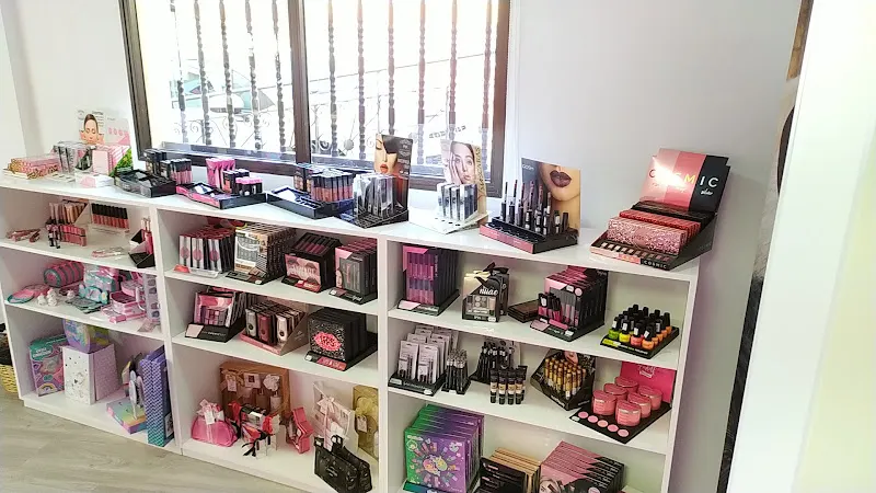 Make me up!