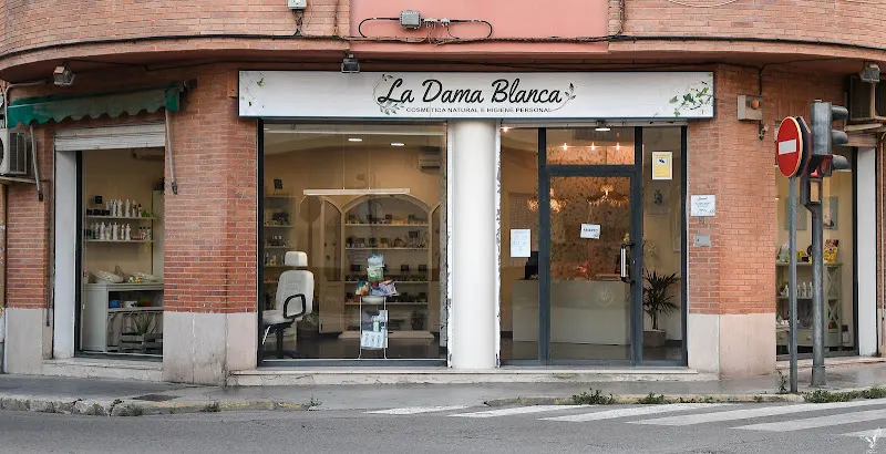 La Dama Blanca - Tienda de cosméticos en Llíria - foto 2