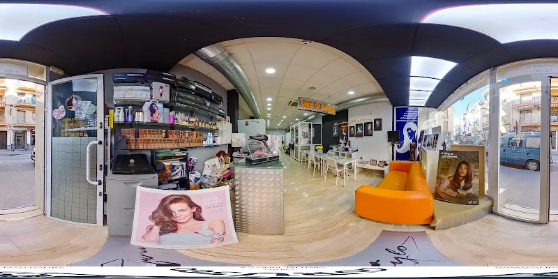 Peluquería y Estética Anaxa Stylo - Academia de estética en Priego de Córdoba - foto 2
