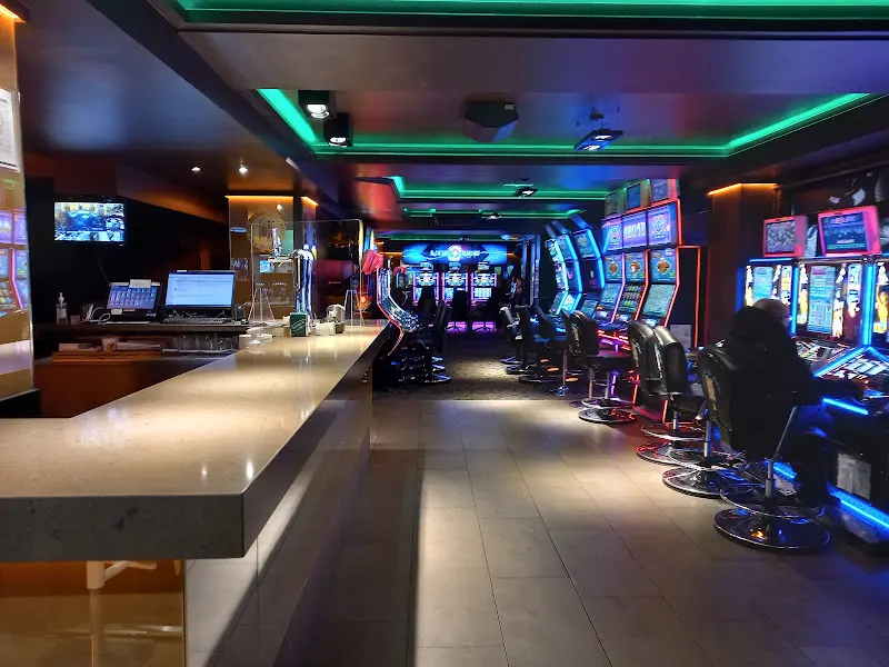 Salón de Juego DILUX Arrasate - Salón recreativo en Arrasate - foto 2