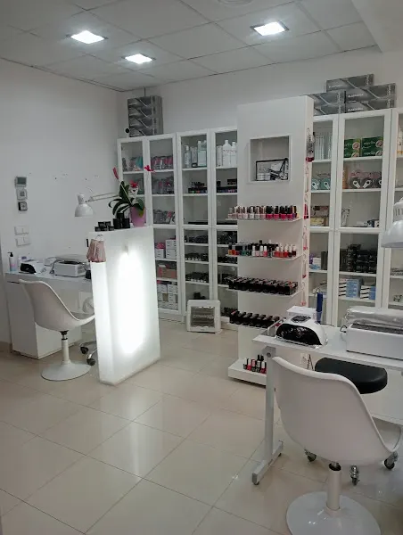 Centro de estética uñastudio - Esteticista facial en Sant Feliu de Guíxols - foto 2