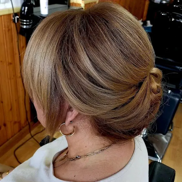 PELUQUERÍAS LOW COST MOGUER
