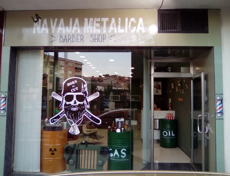 LA NAVAJA METÁLICA/ANDRIUS BARBER - Alcalá la Real