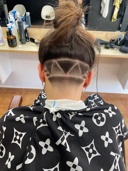 ALEX BARBER | Barbería en Alhama de Murcia - Alhama de Murcia
