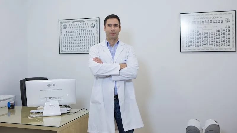 Medicina Fisioterapia Osteopatía Dr. Blas Ramón Martínez - Médico en Alhama de Murcia - foto 2