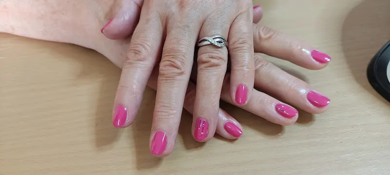 Roxele Peluquería hairdressing & Nails - Salón de manicura y pedicura en Nerja - foto 2