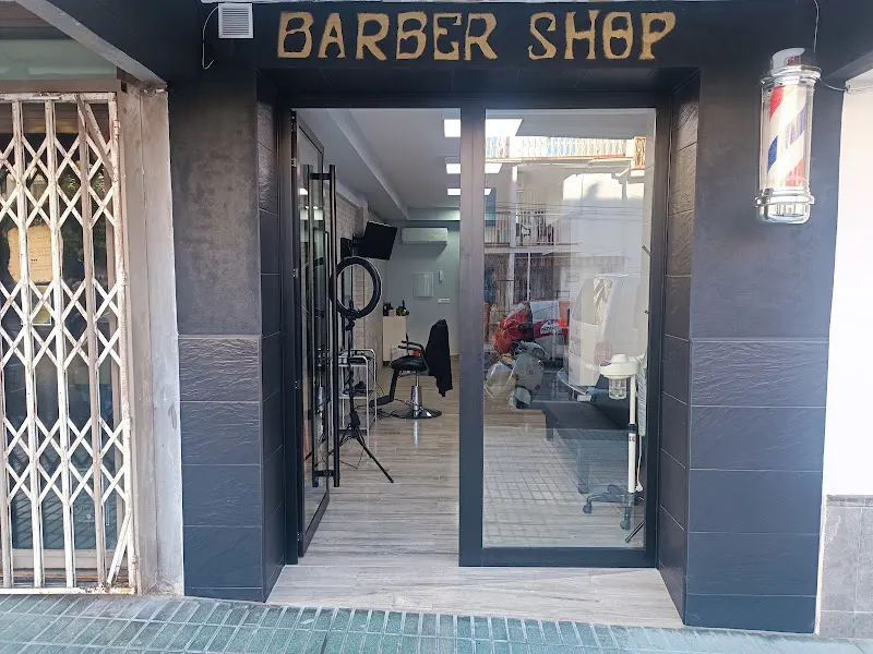 Barberia Brillos - Barbería en Nerja - foto 2