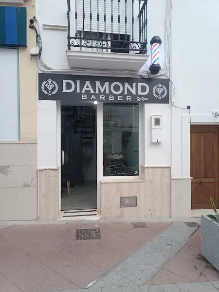 Raúl Cabello Barber - Barbería en Nerja - foto 2