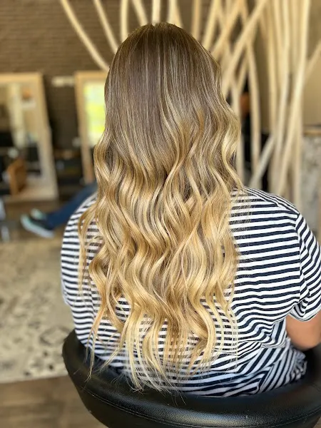 Va de pelos by Andrea - Peluquería en Vila-seca - foto 2