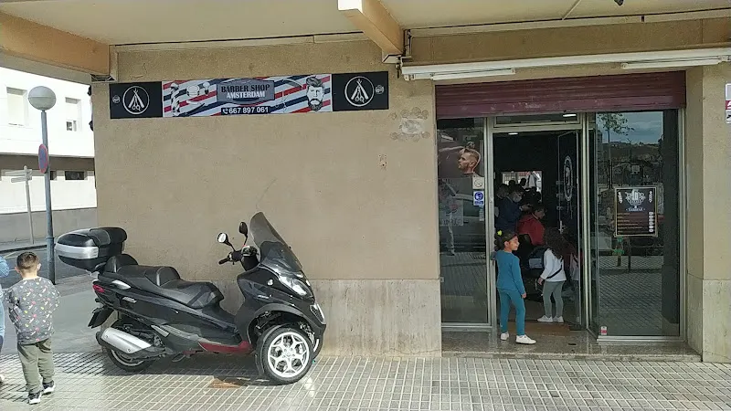 Barbershop Amsterdam Vila-Seca PELUQUERIA, BARBERIA, kapper - Vila-seca