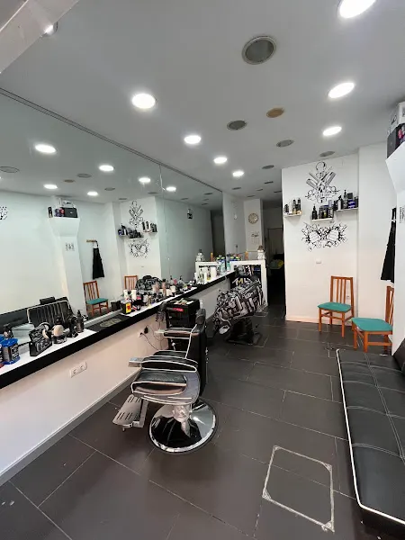 Musta Barber Shop - Peluquería en Vila-seca - foto 2