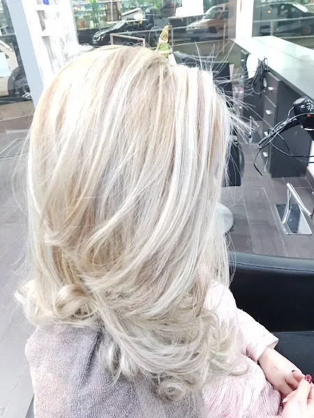 Fama Perruquers - Peluquería en Amposta - foto 2