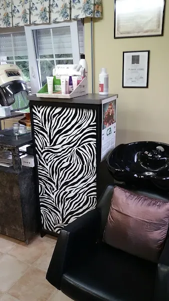 Peluqueria y Estetetica Gufer - Peluquería en Torrelavega - foto 2