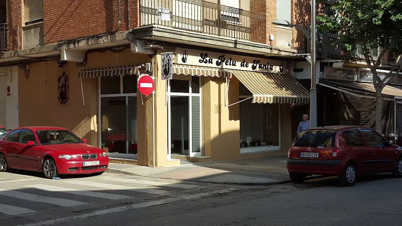 La Pelu de Tania - Peluquería en Benetusser - foto 2