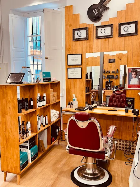 El Patio del Barbero - Carmelo Tortosa - Peluquería en Ayamonte - foto 2
