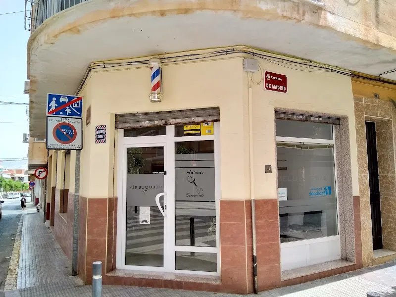Peluquería Madrid - Barbería en Aspe - foto 2