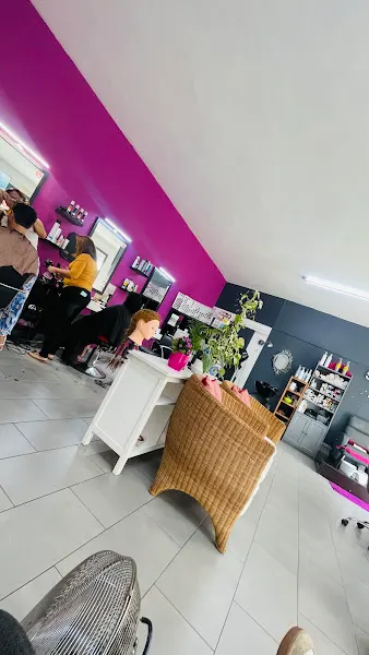 Peluqueria Margarita - Peluquería en Roses - foto 2