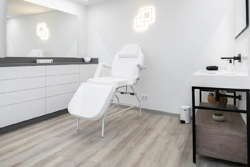 Pau Nails&Beauty - Estrada