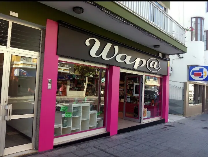 Wapas S L - Tienda de cosméticos en Los Llanos de Aridane - foto 2