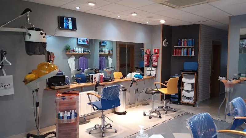 Peluqueria Estetica Solarium Auri - Peluquería en Arroyo de la Encomienda - foto 2