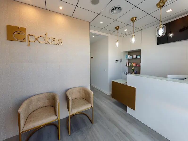 Academia De Peluquería Y Estética Carrasco - Arahal