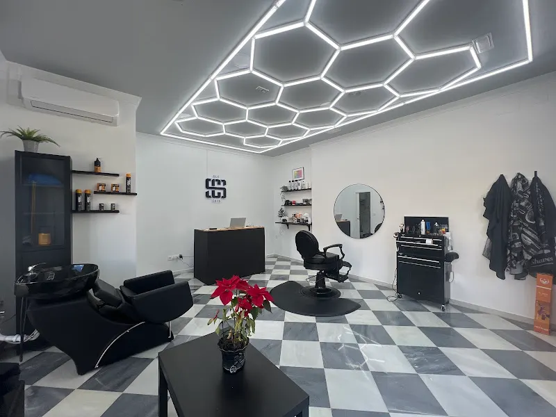 SLCCUTS - Barbería en Chipiona - foto 2
