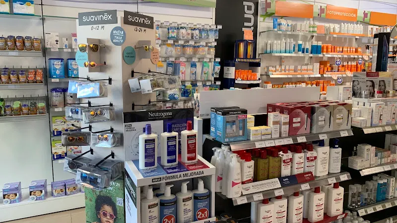 Farmacia El Santuario. Lda. Rita Hormigo Tirado - Chipiona
