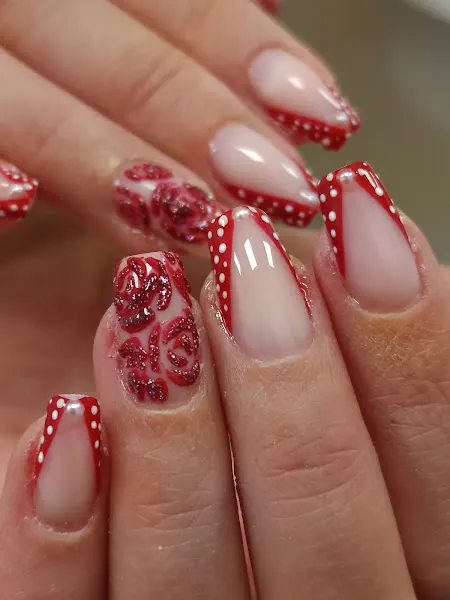 Moon Nails, estética y masajes