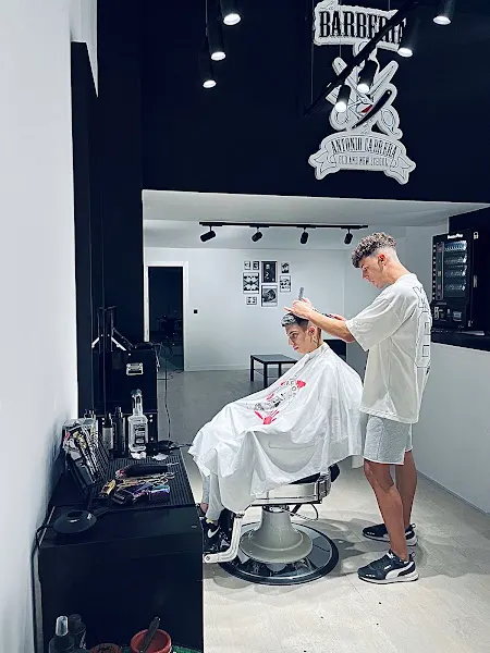 Touhami - Barbería en Archena - foto 2