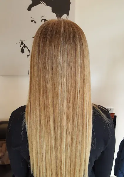 Cristina Peluqueria - Burlada