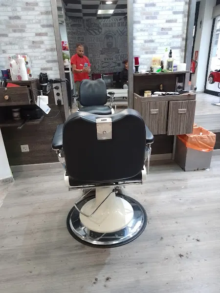 Peluqueria Latina Eric - Burlada