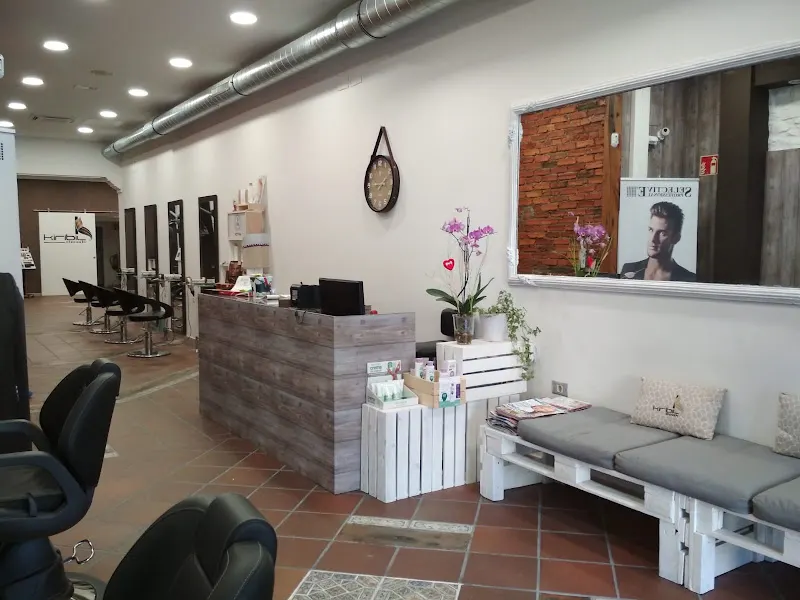 KIRIBIL ILEAK | Peluquería Mixta y Estética - Peluquería en Amorebieta-Etxano - foto 2