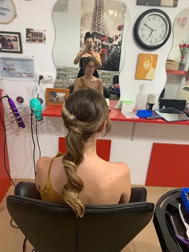 Peluquería Silvia Moyano - Villanueva del Duque