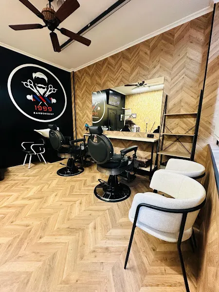 1999 BARBER - Barbería en El Astillero - foto 2