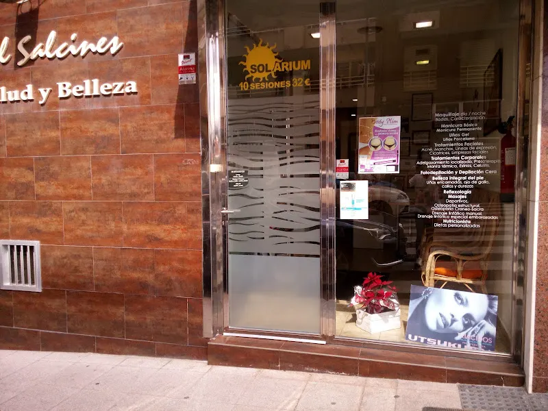 Isabel Salcines Salud y Belleza - Centro de estética en El Astillero - foto 2