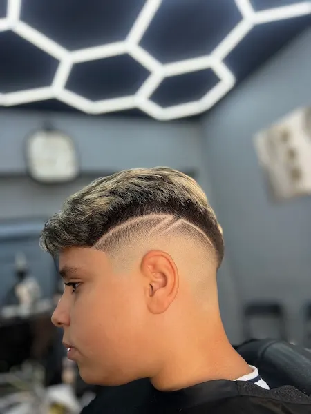 Buda_Barber_shop