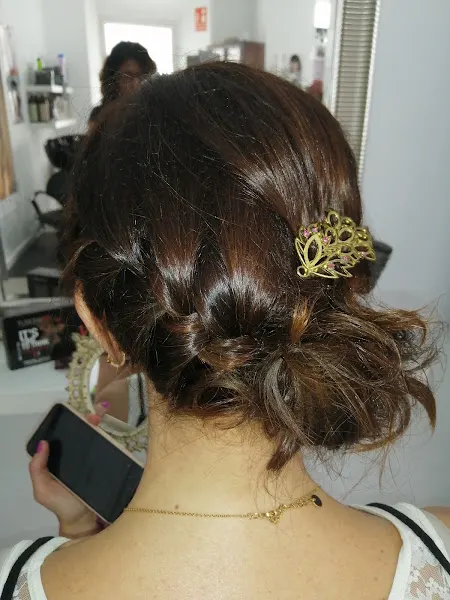 Carmen Elena Moreno Peluquería - Peluquería en Osuna - foto 2