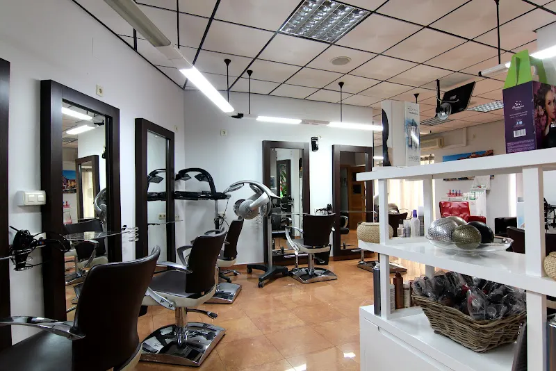 Hamza_barber19 - Barbería en Navalmoral de la Mata - foto 4