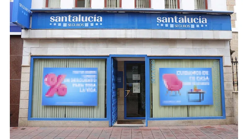 Agencia de Santalucía Seguros - Agencia de seguros en Navalmoral de la Mata - foto 2