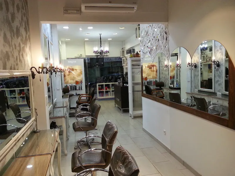 Miralls Perruquer - Peluquería en Palamós - foto 2