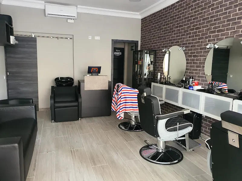 Barbería Kairós - Peluquería en Sevilla - foto 2