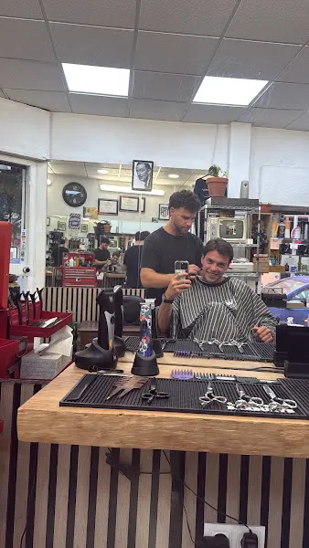 Dedos de Tijera - Peluquería Mallorca - Peluquería en Llucmajor - foto 2