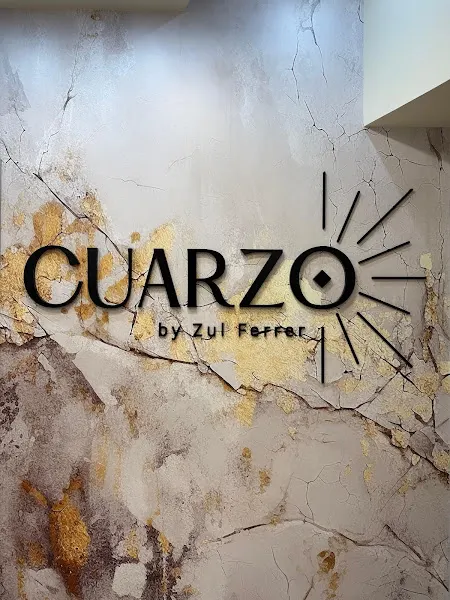 Cuarzo by Zul Ferrer - Peluquería en Barbastro - foto 2