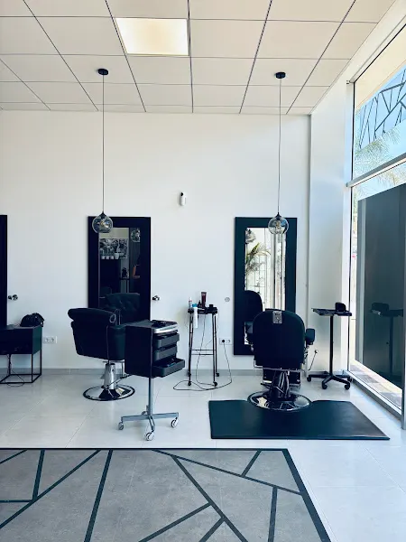 Hair & Co. Peluquería y barberia - Garrucha
