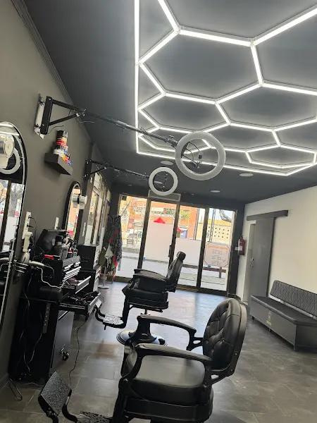 Azzy barber - Barbería en Balaguer - foto 2