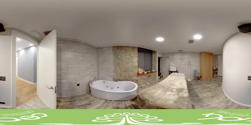 Karan Beauty Room centro de estética - Centro de salud y bienestar en Gernika-Lumo - foto 2